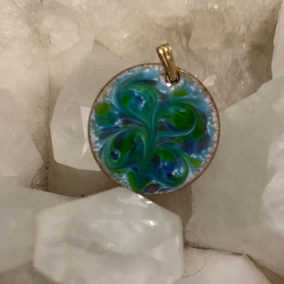 Handmade Inga medium round pendant - Picture 6 of 6